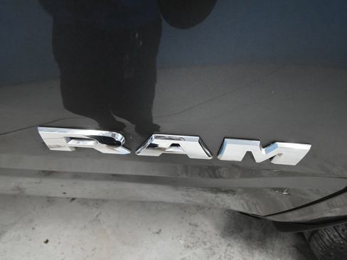 Used 2024 RAM 1500 Laramie image 41