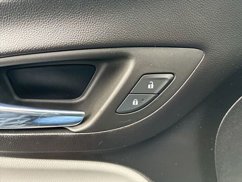 Used 2024 Chevrolet Equinox LS image 24