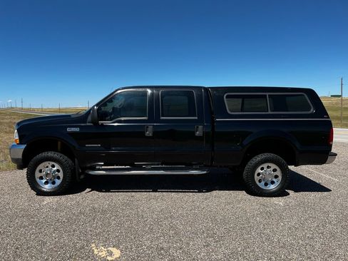 Used 2002 Ford F350 Lariat AWD/4WD image 2