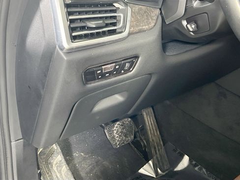 Used 2023 BMW X5 xDrive40i w/ Premium Package image 10