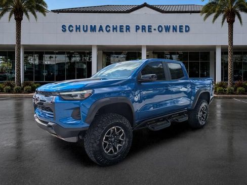 Used 2023 Chevrolet Colorado ZR2 w/ ZR2 Convenience Package III AWD/4WD image 3