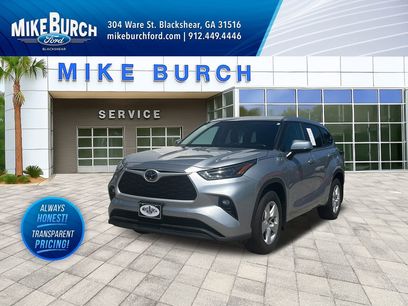 Used 2024 Toyota Highlander LE