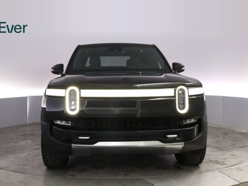 Used 2022 Rivian R1T Launch Edition image 12