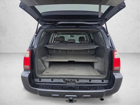 Used 2007 Toyota 4Runner Limited AWD/4WD image 9