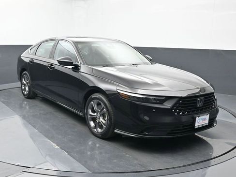 Used 2023 Honda Accord EX-L image 7