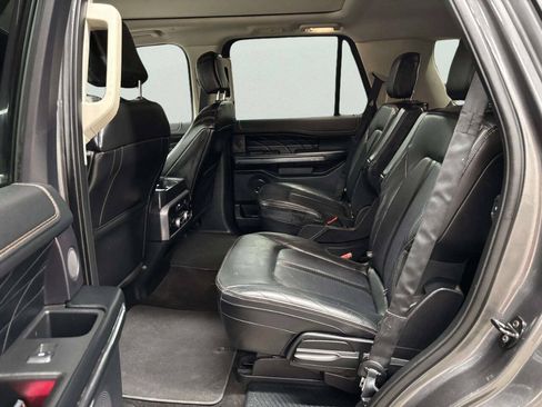 Used 2019 Ford Expedition Platinum AWD/4WD image 19