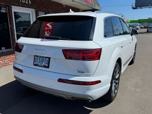 Used 2017 Audi Q7 3.0T Premium Plus w/ Premium Plus Package AWD/4WD image 3