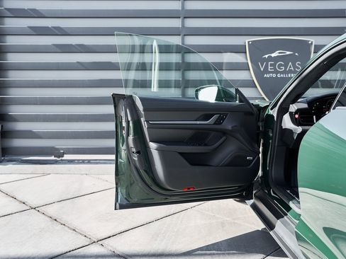 Used 2025 Porsche Taycan Turbo S w/ Premium Package image 30