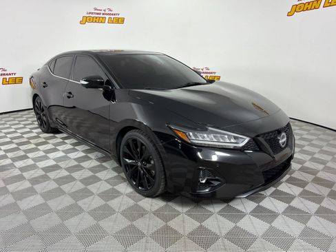 Certified 2023 Nissan Maxima SR w/ Sport Mat Group FWD image 8