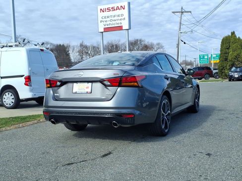 Used 2024 Nissan Altima 2.5 SR image 4