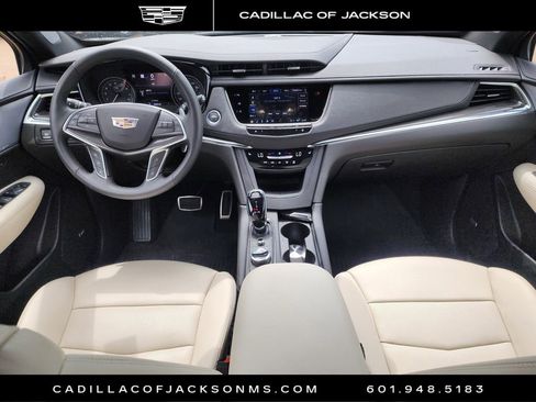 New 2025 Cadillac XT5 Sportv w/ Technology Package image 7