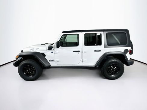 Used 2024 Jeep Wrangler Unlimited AWD/4WD image 4