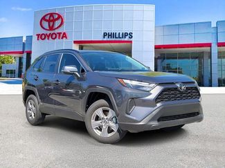 Used 2025 Toyota RAV4 XLE video 1
