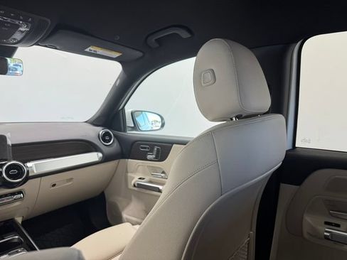 Used 2026 Mercedes-Benz GLB 250 image 44
