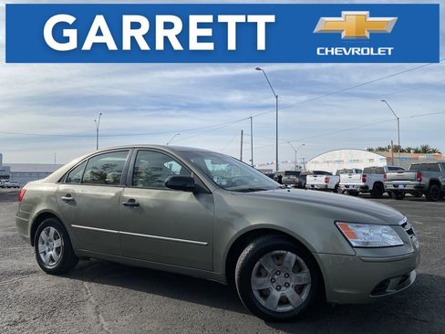 Used 2010 Hyundai Sonata GLS image 1