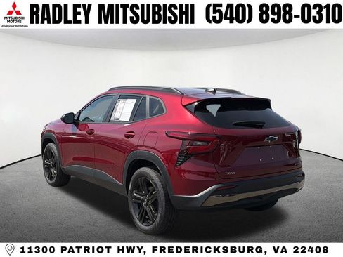 Used 2024 Chevrolet Trax ACTIV w/ Driver Confidence Package FWD image 16