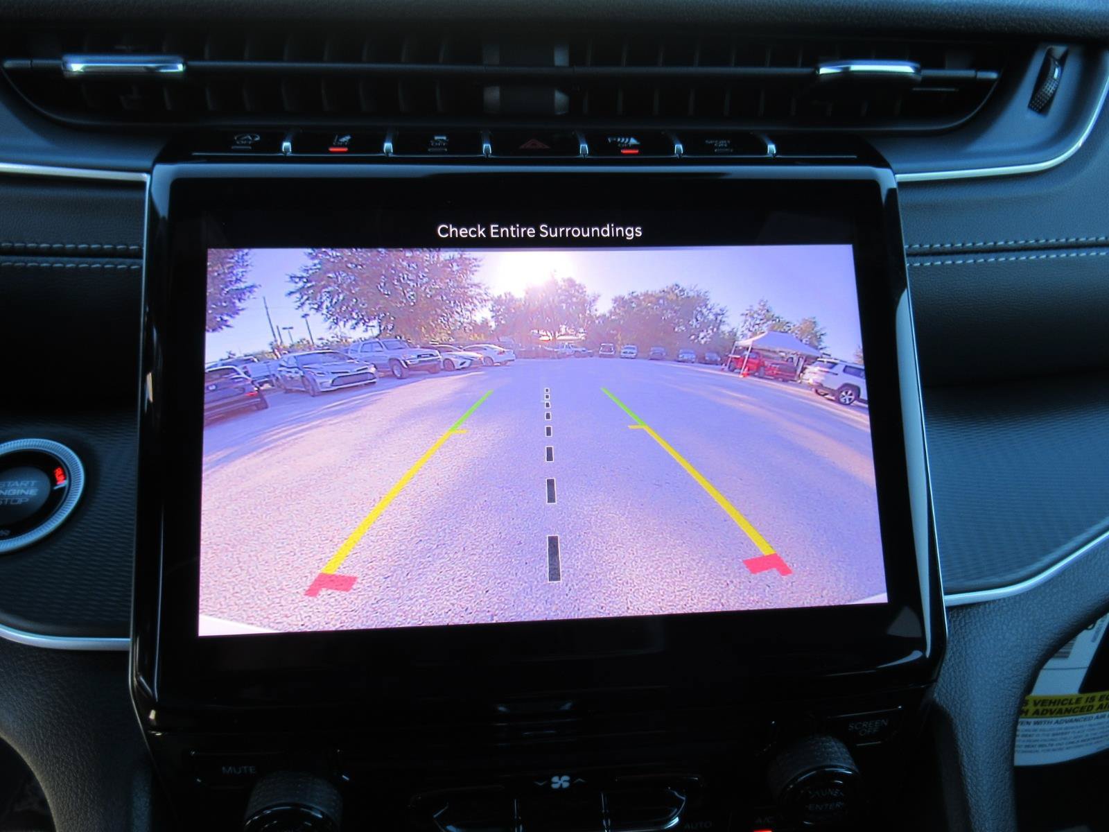 New 2027 Jeep Grand Cherokee Laredo RWD image 26
