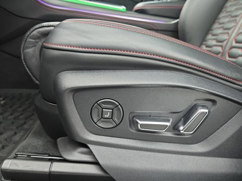 Used 2023 Audi RS Q8 AWD/4WD image 29