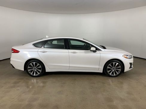 Used 2019 Ford Fusion SE image 7