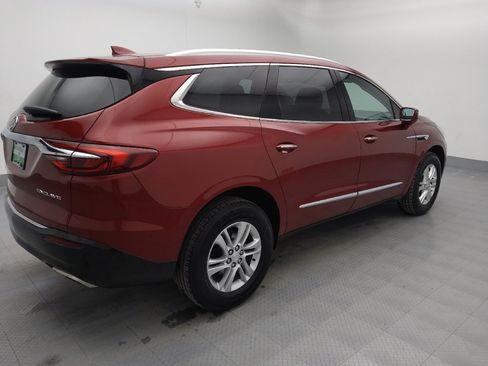 Used 2018 Buick Enclave Essence image 9