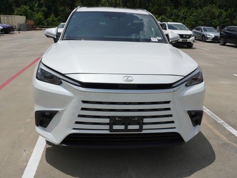 Used 2026 Lexus TX 350 AWD w/ Technology Package image 2