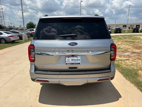 Used 2024 Ford Expedition Max Limited RWD image 7