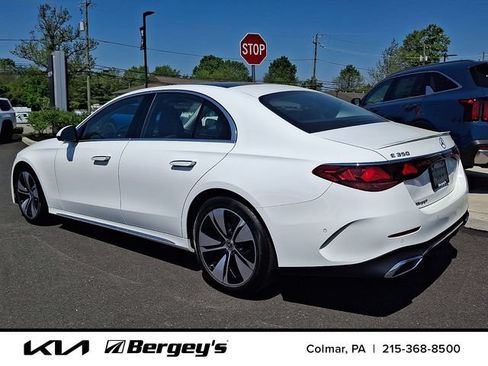 Used 2025 Mercedes-Benz E 350 4MATIC Sedan image 8
