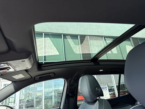 New 2026 Volkswagen Tiguan SEL R-Line image 24