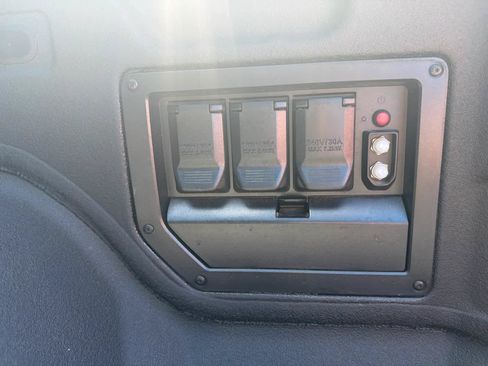 New 2025 Chevrolet Silverado EV RST AWD/4WD image 29