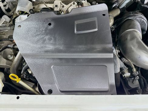 Used 2019 Land Rover Discovery Sport SE AWD/4WD image 39