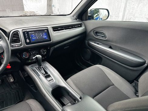 Used 2022 Honda HR-V Sport image 22