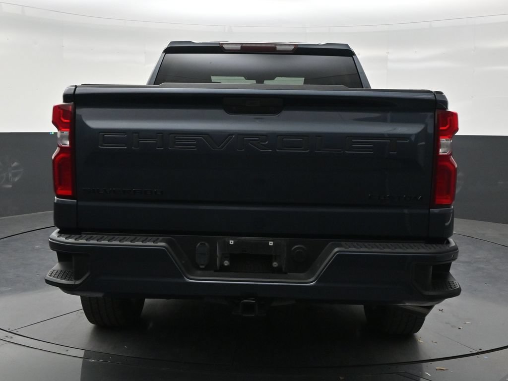 Used 2020 Chevrolet Silverado 1500 Custom w/ Custom Value Package RWD image 4