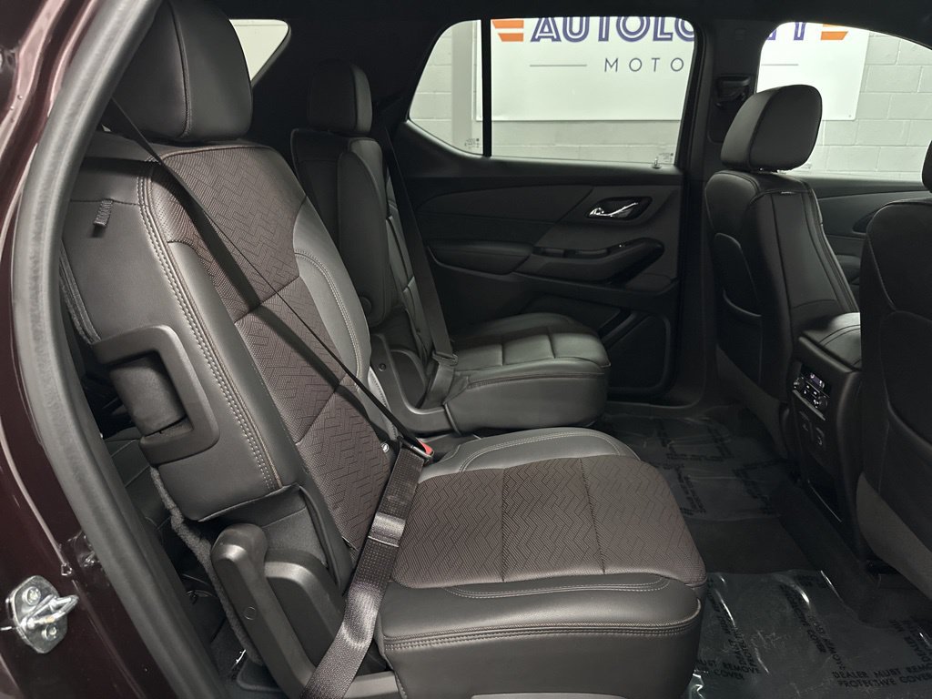 Used 2022 Chevrolet Traverse High Country AWD/4WD image 40