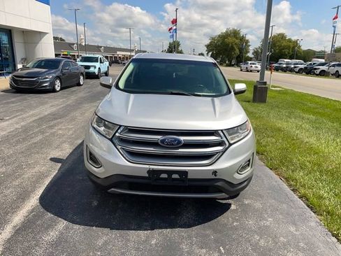 Used 2018 Ford Edge Titanium w/ Technology Package FWD image 3