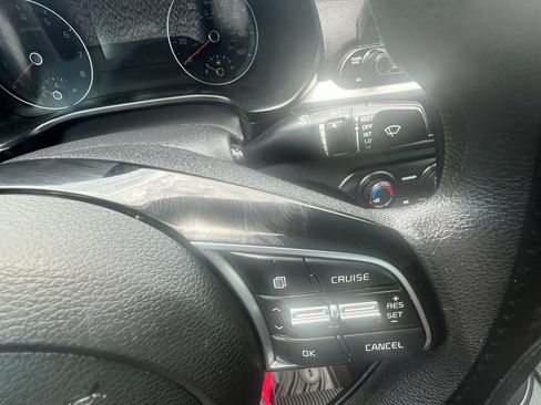 Used 2020 Kia Forte Sedan FWD image 23