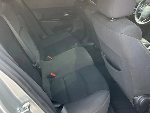 Used 2015 Chevrolet Cruze LT image 7
