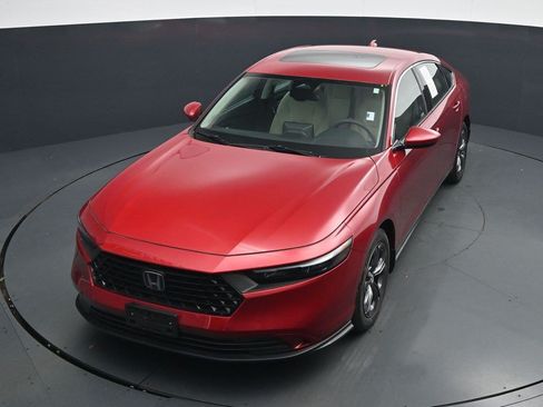 Used 2023 Honda Accord EX image 17