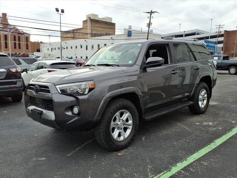 Used 2020 Toyota 4Runner SR5 image 8
