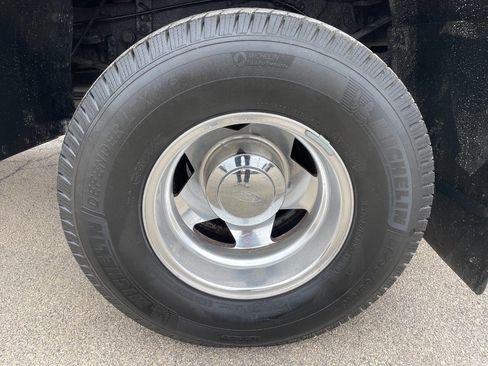 Used 2002 Ford F350 Lariat image 12