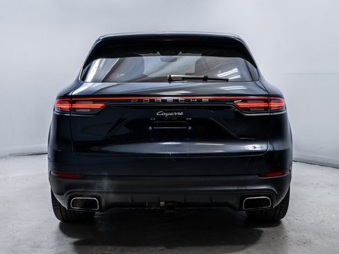 Used 2020 Porsche Cayenne image 6