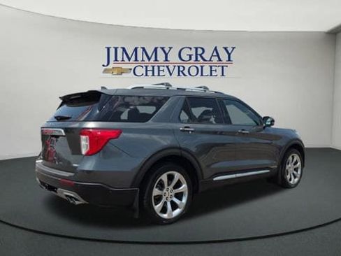Used 2020 Ford Explorer Platinum w/ Premium Technology Package AWD/4WD image 5