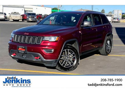 Used 2017 Jeep Grand Cherokee Trailhawk w/ Trailhawk Luxury Group AWD/4WD image 1