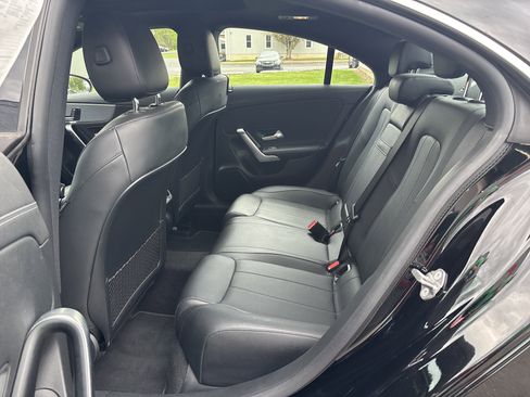 Used 2022 Mercedes-Benz CLA 250 4MATIC image 14
