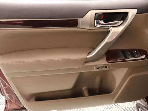 Used 2015 Lexus GX 460 w/ Premium Package image 20