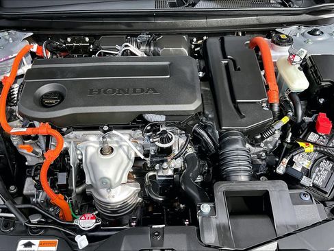 Used 2025 Honda Accord Sport image 32