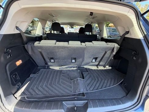 Used 2022 Subaru Ascent Premium AWD/4WD image 20