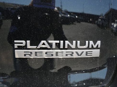 New 2025 Nissan Armada Platinum Reserve image 11