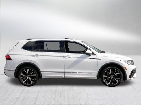 Certified 2023 Volkswagen Tiguan SEL R-Line AWD/4WD image 8