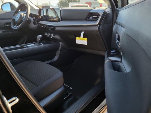 New 2026 Nissan Kicks S image 11