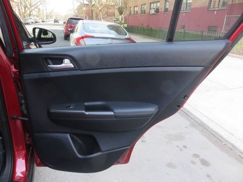 Used 2017 Kia Sportage LX FWD image 29